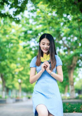 诱女偷伦初尝云雨H